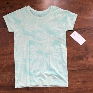 athleta momentum camo tee